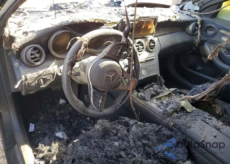 2019 Mercedes-Benz C 300 from USA, damaged, VIN 55SWF8DB9KU293175